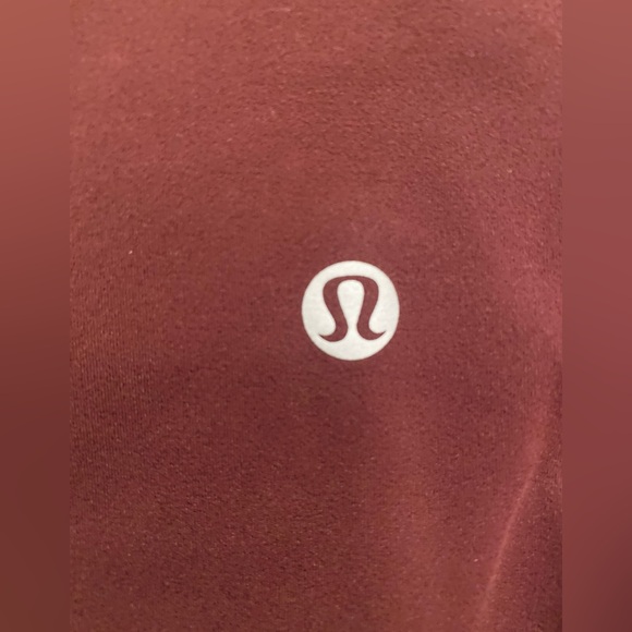 LULULEMON Align Super High Rise 10” Shorts Cassis size 2 EUC - Picture 4 of 7